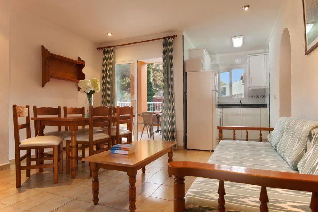 Pinos Altos Apartments Cala de Sant Vicenc Exteriör bild